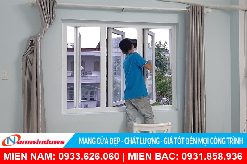 Chống xệ cửa nhựa lõi thép