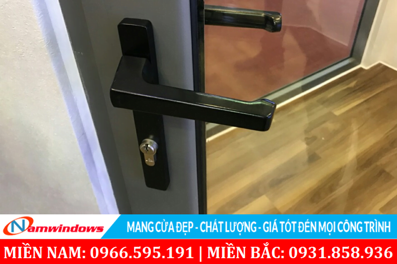 Khóa đa điểm lẫy gà của cửa nhôm