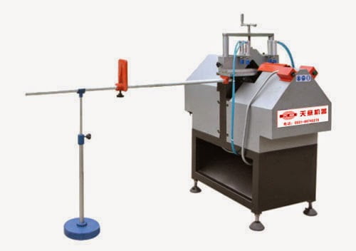 Máy cắt nẹp kính - máy làm cửa nhựa