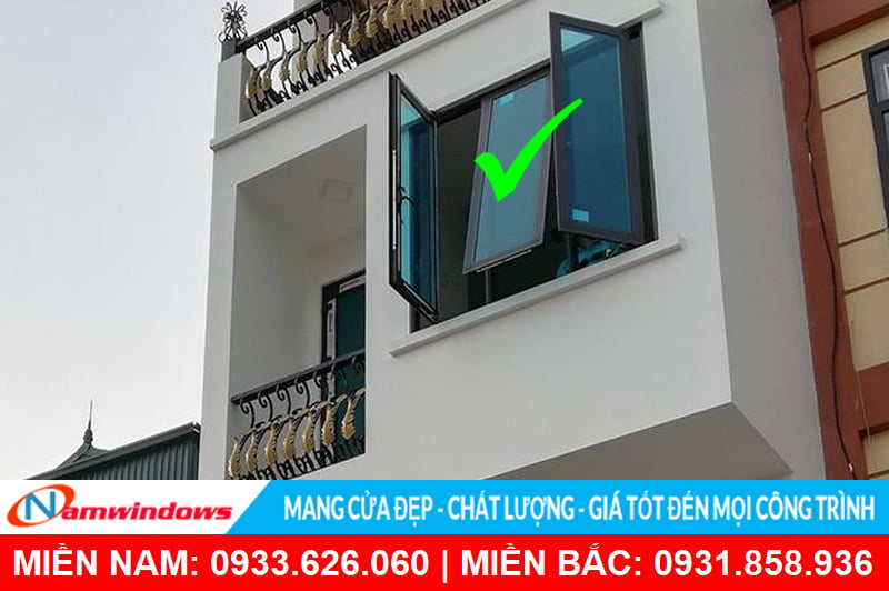 Cửa sổ 3 cánh nhôm kính