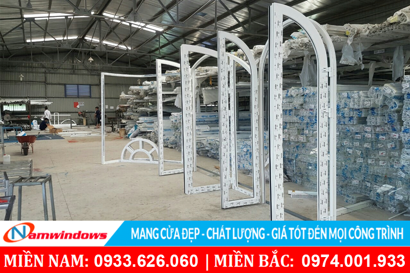 Hình ảnh sản xuất cửa nhựa lõi thép gia cường