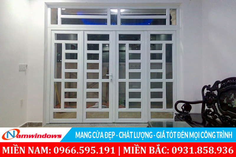 Mẫu cửa 4 cánh chia ô để tăng cường an ninh
