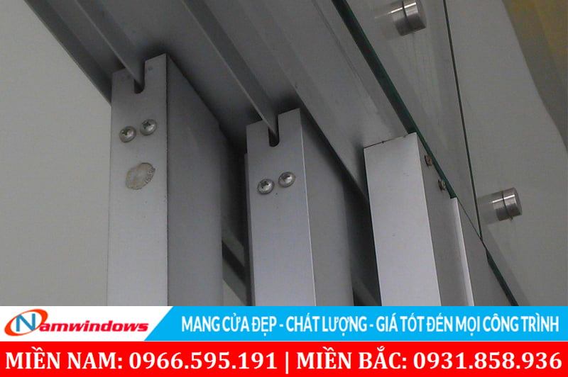 Cửa nhựa lõi thép 3 cánh mở trượt rất tiện lợi
