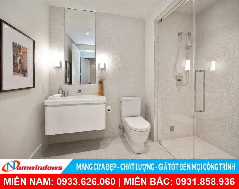 Phòng tắm kính cường lực 180 độ