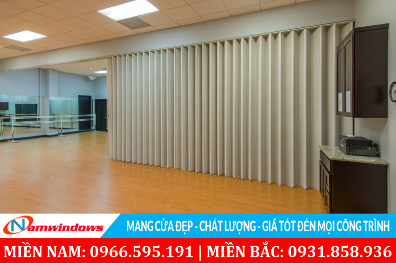 Mẫu vách ngăn xếp nhựa lớn