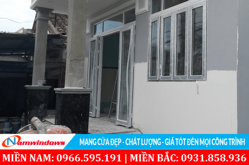 Không gian mở bên ngoài rộng rãi