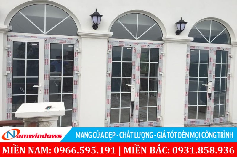 Mẫu cửa nhôm kính Xingfa có vòm đẹp