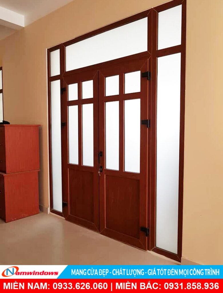 Cửa nhựa lõi thép vân gỗ
