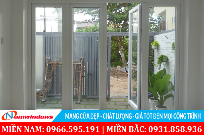 Mẫu 04: Cửa chính 4 cánh chiều cao 2400mm
