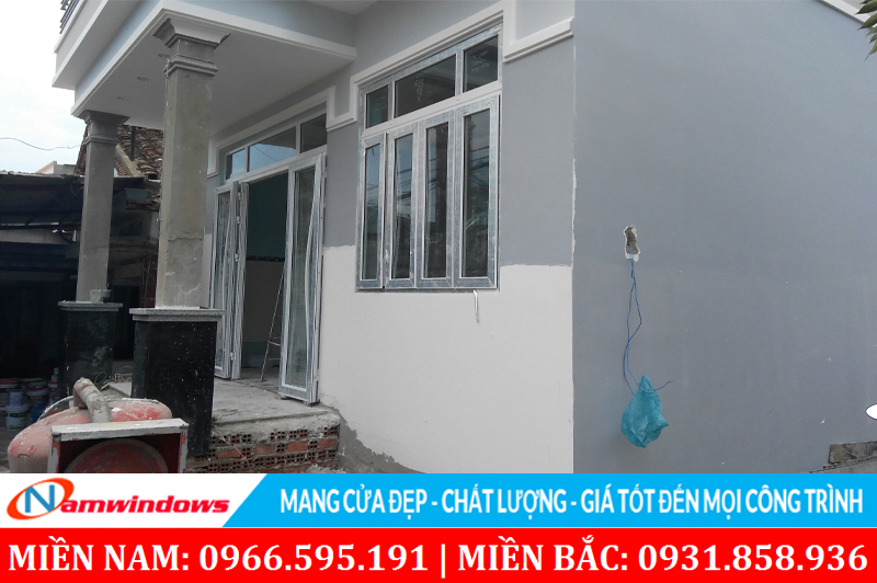 Mẫu 07: Mẫu cửa chính và cửa sổ 4 cánh cho nhà mặt tiền rộng