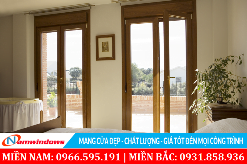 Mẫu 47: Cửa đi 2 cánh màu vân gỗ