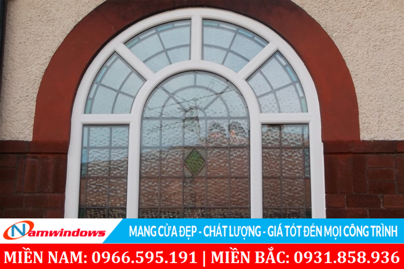 Mẫu 41: Vách kính vòm cố định sử dụng đố chia ô