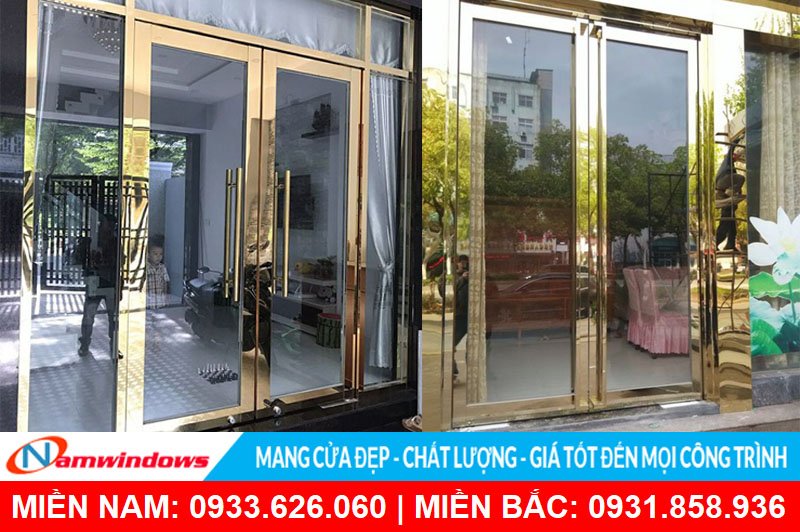 Cửa kính màu vàng kim loại rất hợp với màu sắc sinh sôi ở hướng Tây và Tây Bắc