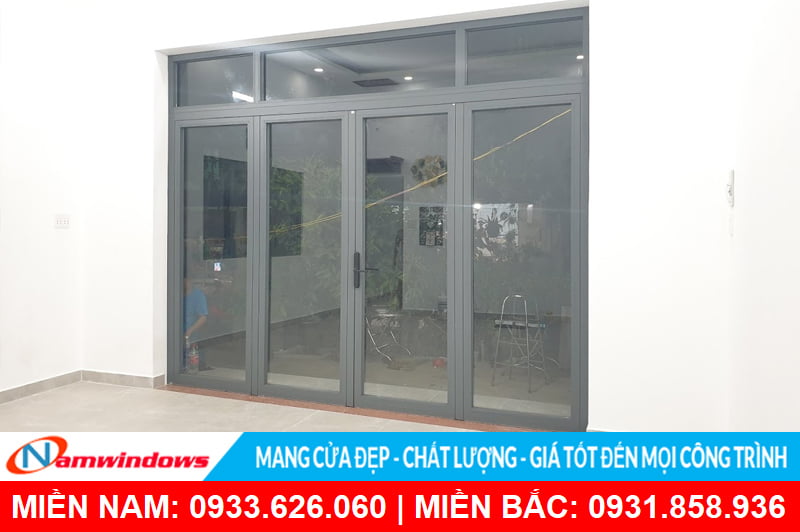 Cửa đi 4 cánh nhôm xingfa sử dụng khóa điện tử virosmartlock