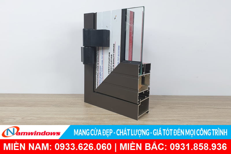Góc mẫu cửa nhôm xingfa nâu cafe