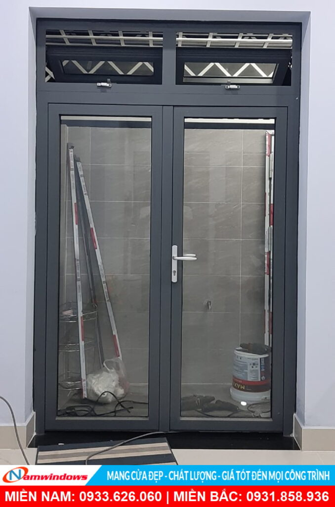 Mẫu cửa đi 2 cánh nhôm xingfa có fix