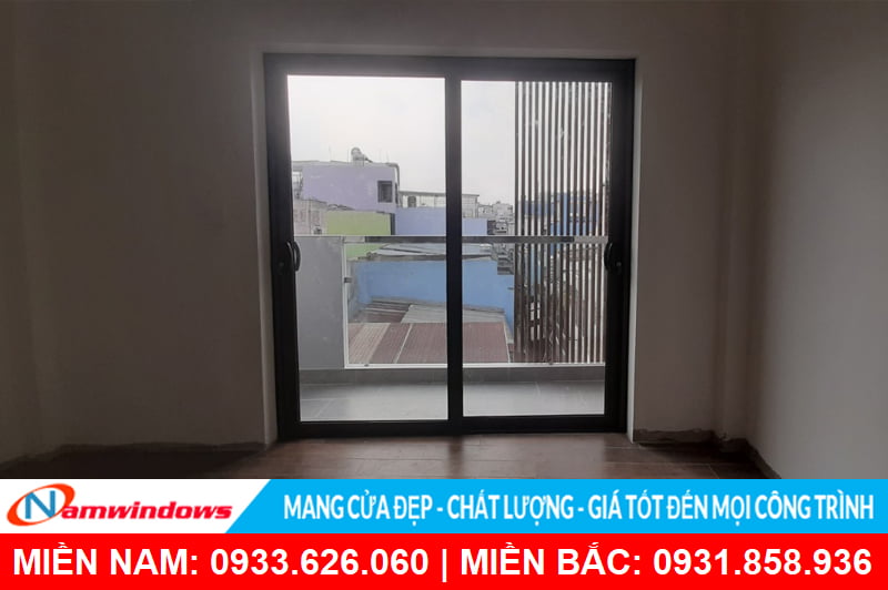 Mẫu cửa đi lùa 2 cánh nhôm xingfa