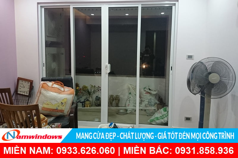 Cửa lùa nhôm xingfa màu trắng