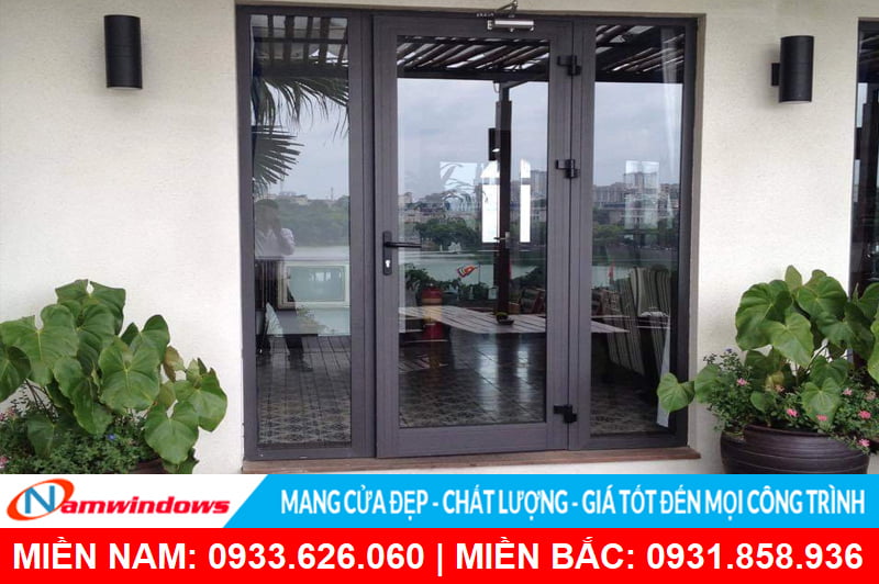 Cửa mẹ bồng con nhôm xingfa