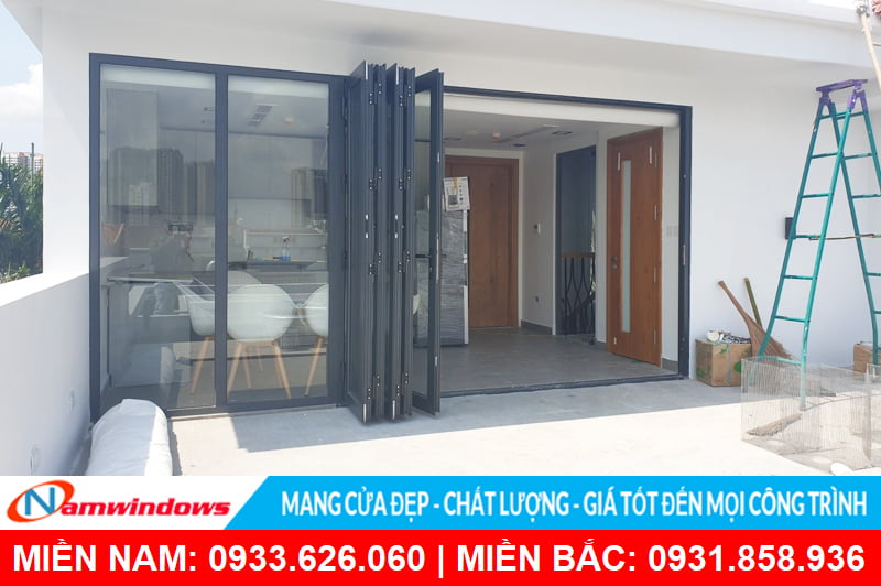 Cửa nhôm topal prima xếp trượt màu xám đá