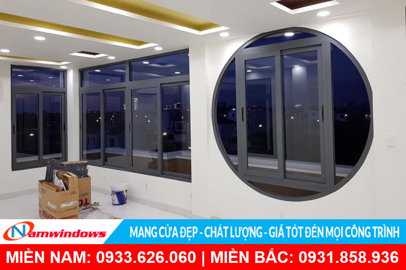 Mẫu cửa sổ lùa 2 cánh nhôm kính uốn tròn