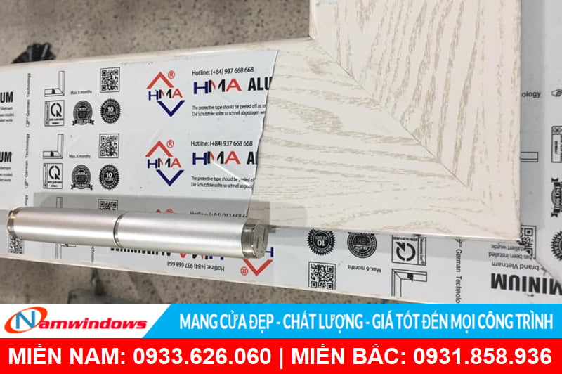 Tem và nhãn dán trên thanh nhôm cầu cách nhiệt HMA
