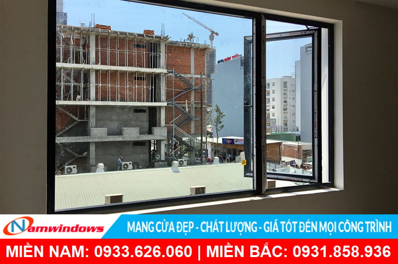 Cửa sổ 1 cánh mở quay với vách