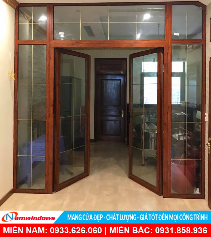 Cửa nhôm có nan trang trí