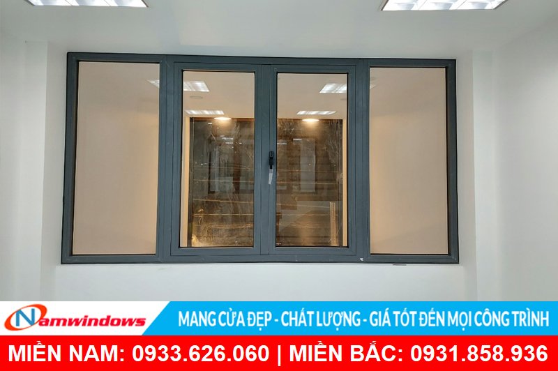 Cửa sổ mở quay 2 cánh có vách cố định