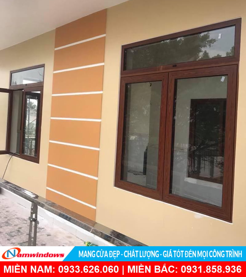 Cửa sổ mở quay 2 cánh