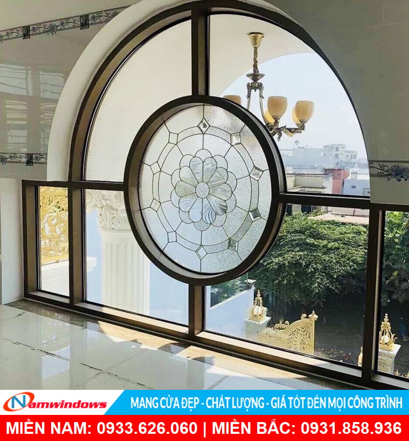 Vách nhôm uốn vòm tranh kính nghệ thuật độc lạ