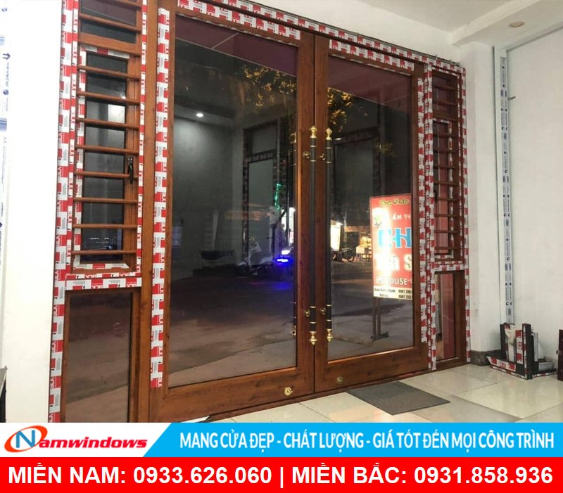 Cửa kính thủy lực khung nhôm