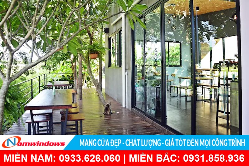 Vách kính khung nhôm cho quán cafe, quán ăn