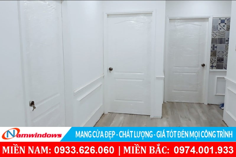 Cửa nhựa composite trắng cho không gian sống