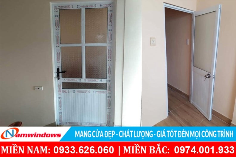Hoàn thiện cửa nhà vệ sinh hệ nhôm 700