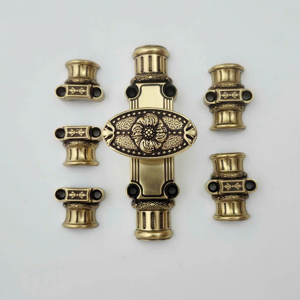 Chốt Cremone cửa gỗ CC017 (cửa đi)