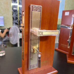 Alternative view of Khóa cửa chính KC019-8545 vàng mờ