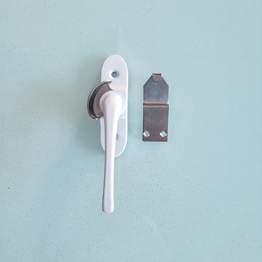 Khóa sò, khóa bán nguyệt của sổ lùa GQ ASSA ABLOY - Ảnh 7