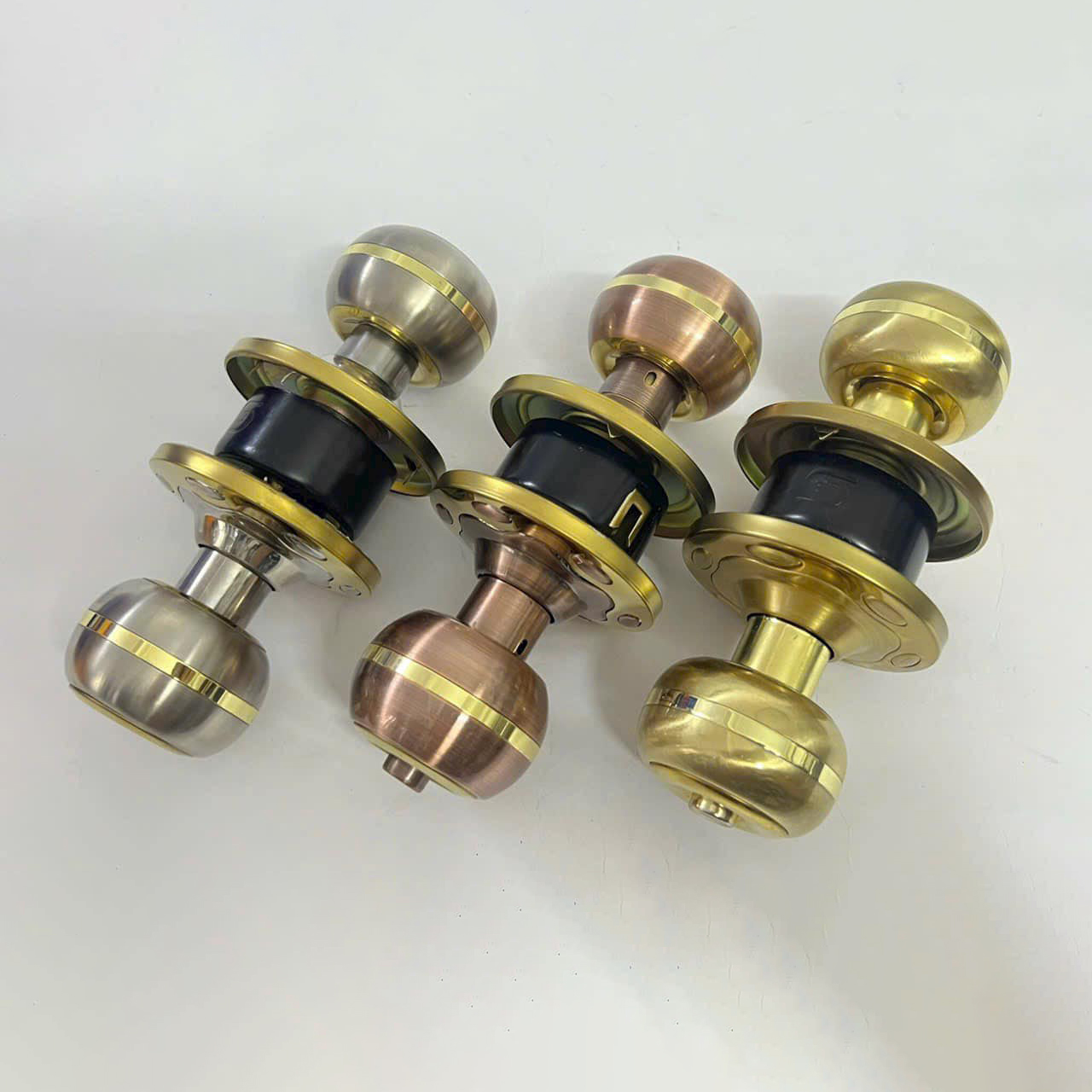 Khóa tay nắm tròn KT006-238 Inox 201